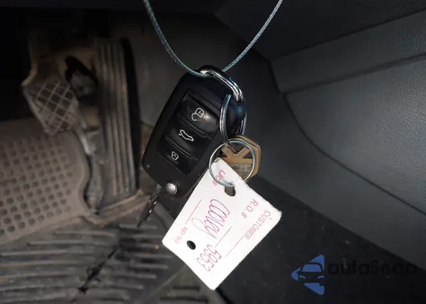 2016 Volkswagen Jetta 1.4T S из США, поврежденный, VIN 3VW167AJ1GM307331